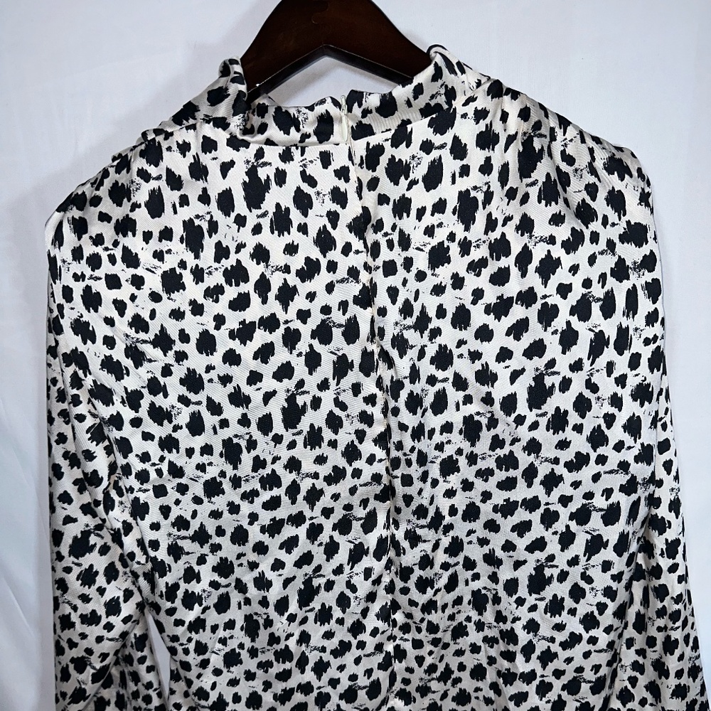 ZARA Tops/ Leopard Print Blouse